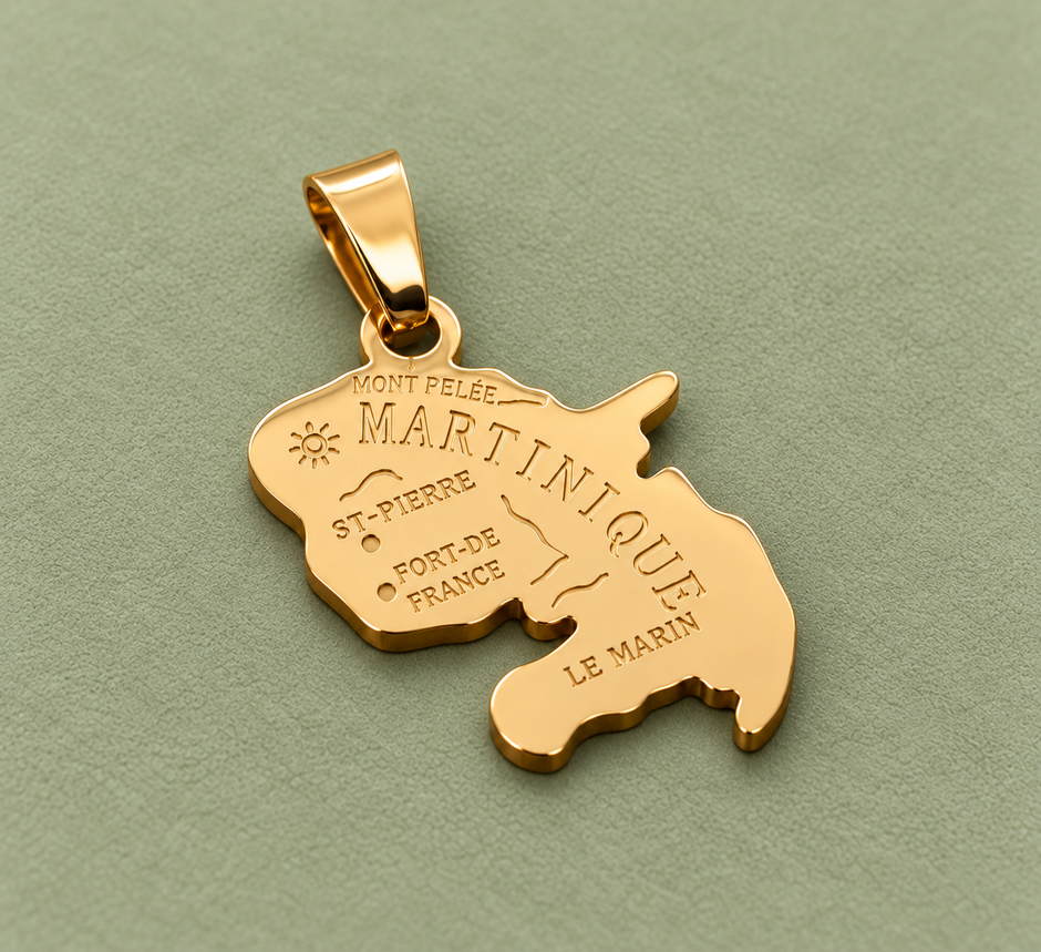 Pendentif carte Martinique – Doré sur fond vert sauge