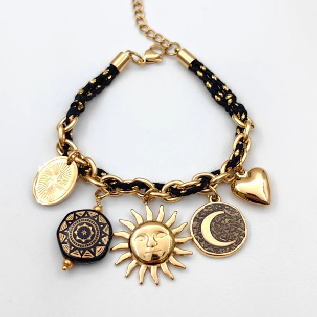 Bracelet Charms Soleil & Lune – Chaîne Dorée Tressée Ajustable